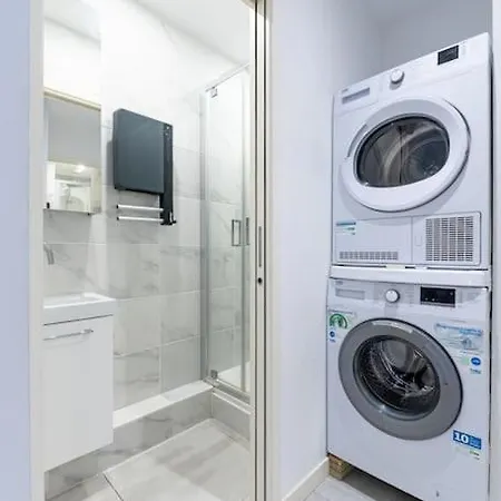 Apartment 4 - Wifi Fibre - Climatisation - Confort